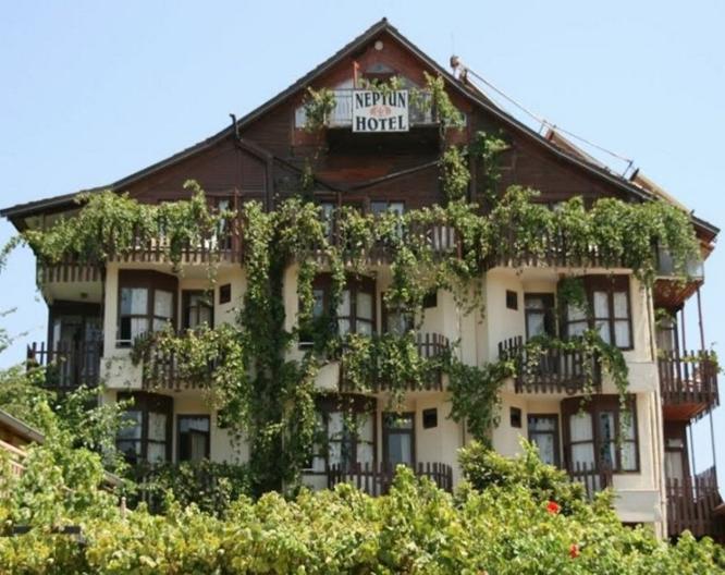 Neptun Hotel - Außenansicht