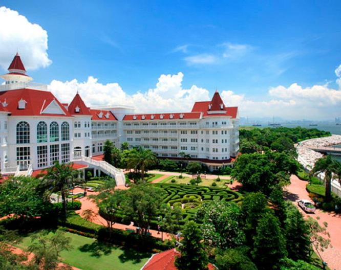 Hong Kong Disneyland Hotel - Außenansicht