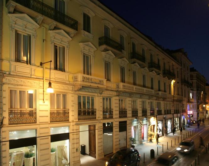 Hotel CHC Torino Castello - Außenansicht