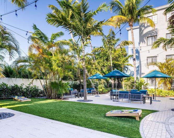 Compass by Margaritaville Hotel Naples - Außenansicht