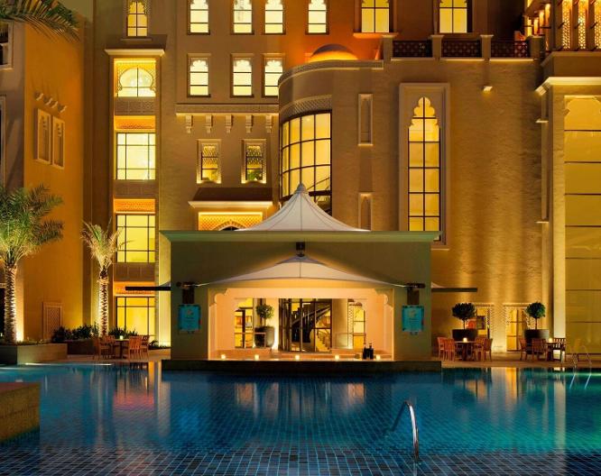 Sheraton Sharjah Beach Resort & Spa - Außenansicht