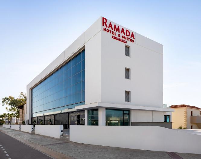 Ramada Hotel & Suites by Wyndham Ayia Napa - Außenansicht
