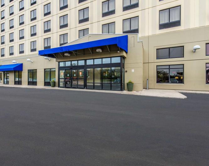 Comfort Suites O'Hare Airport - Außenansicht