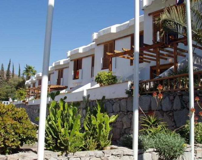 Montecarlo Apartamentos - Außenansicht