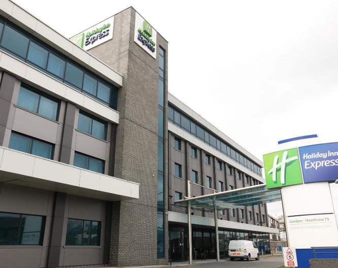 Holiday Inn Express London Heathrow T5 - Außenansicht