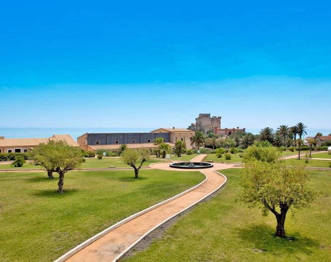 Falconara Charming House & Resort - Außenansicht