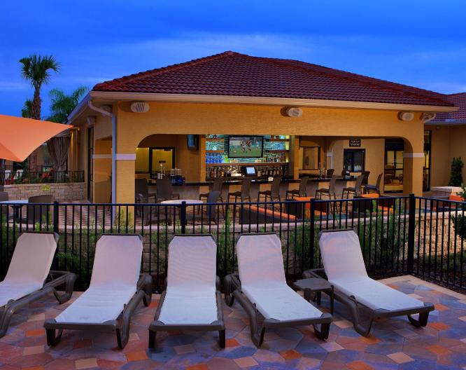 Vacation Villas at FantasyWorld Resort - Außenansicht