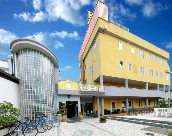 Hotel Ambra - Außenansicht