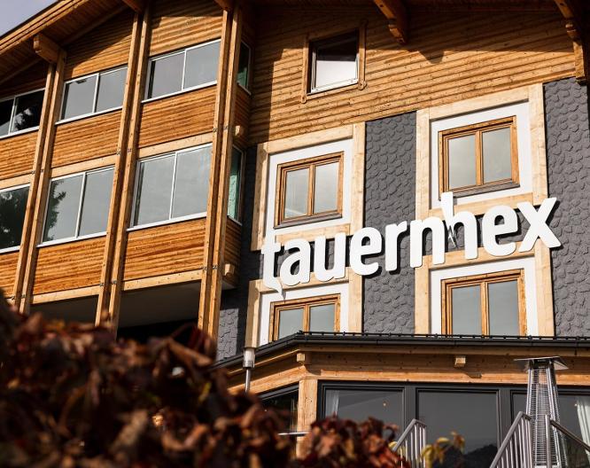 Hotel Wirtshaus Tauernhex - Außenansicht
