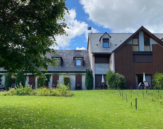 Logis Auberge Du Barrez - Außenansicht