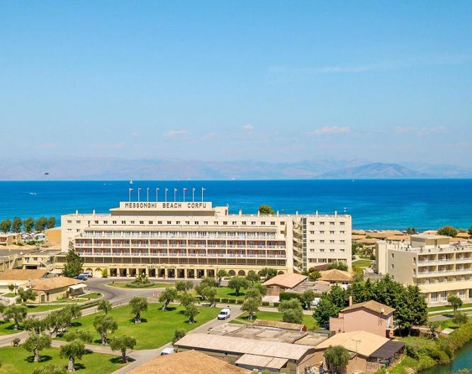 Mitsis Messonghi Beach Hotel - Außenansicht