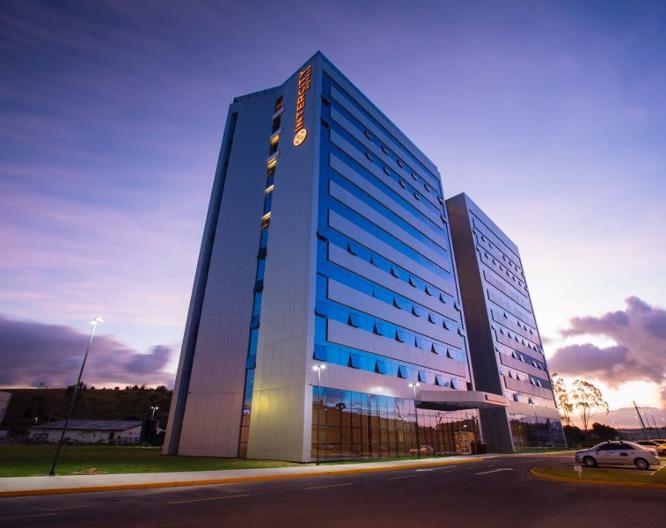 Intercity Suape Hotel - Außenansicht