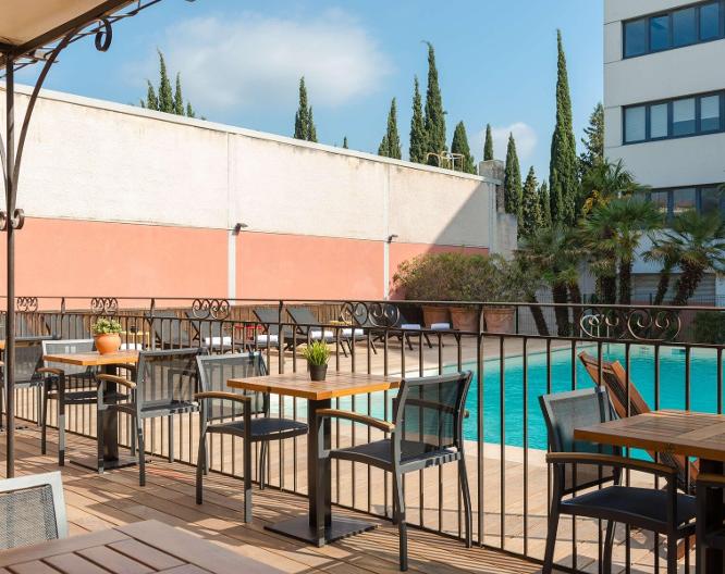 Best Western Hôtel Le Galice Centre-Ville - Pool