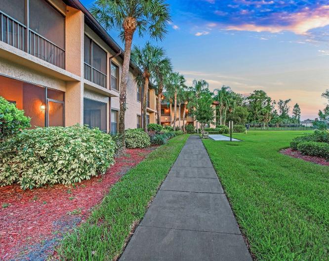 Alhambra Villas - Außenansicht