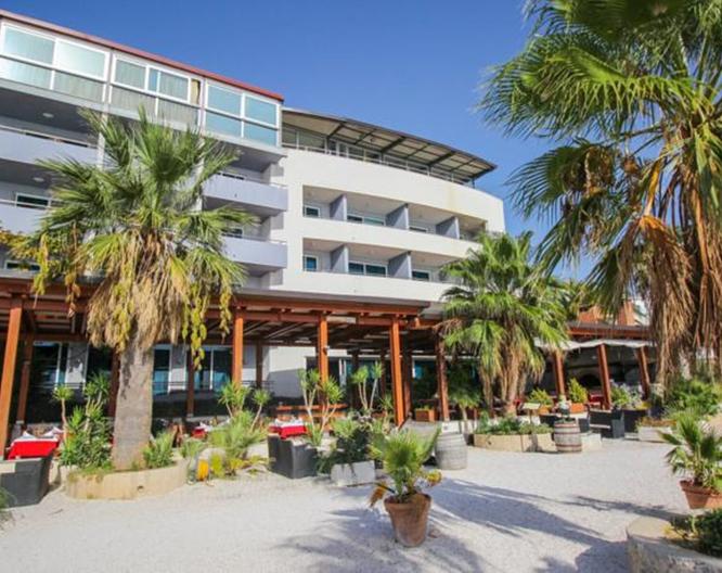 Hotel San Antonio - Außenansicht