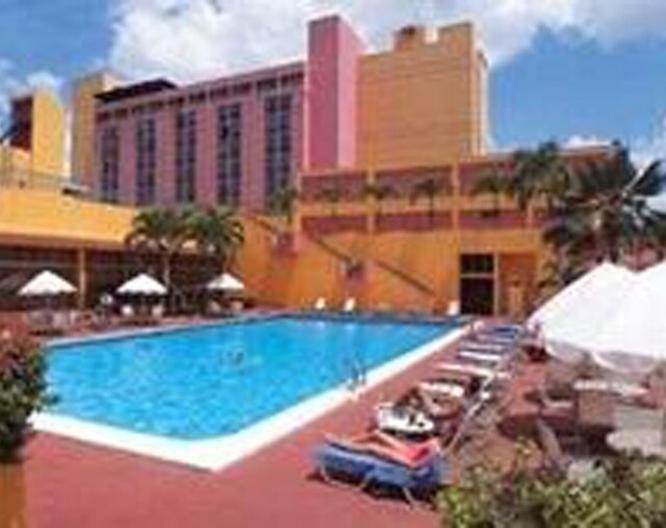 Barcelo Santo Domingo - Vue extérieure