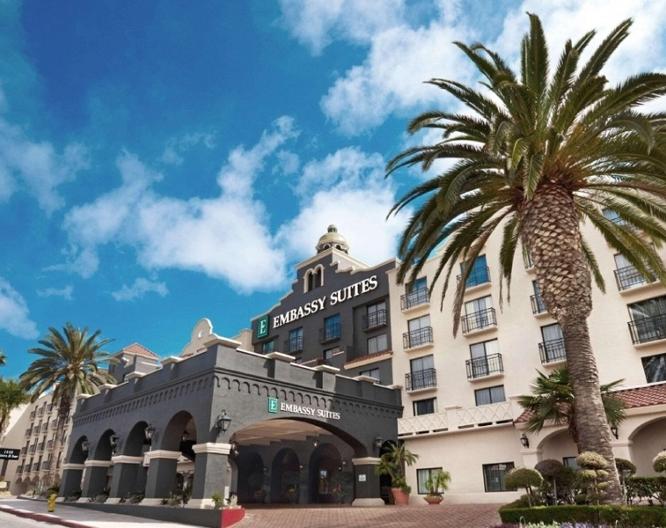 Embassy Suites by Hilton Los Angeles International Airport South - Außenansicht