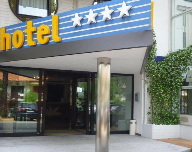 Marina Uno - Außenansicht