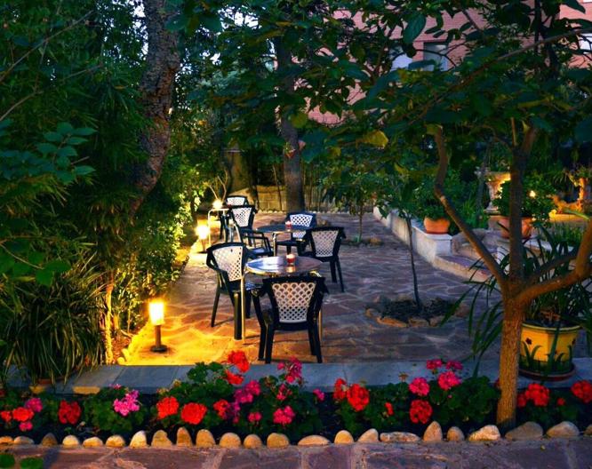 Hostal Magnolia - Außenansicht