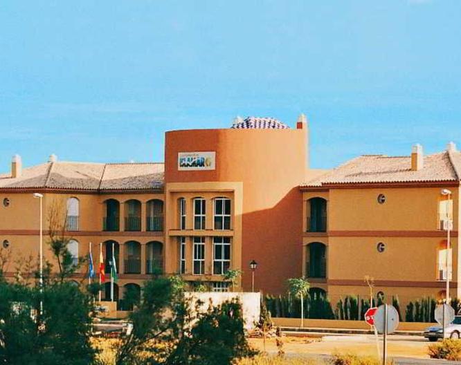 Apartamentos Leo Islamar - Außenansicht