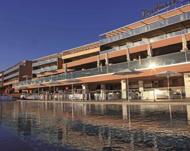 Radisson Blu Resort And Spa Ajaccio Bay - Außenansicht