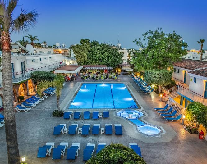 Green Bungalows Hotel Apartments - Pool