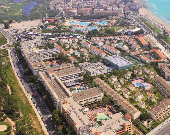 Estival Park Apartments - Außenansicht