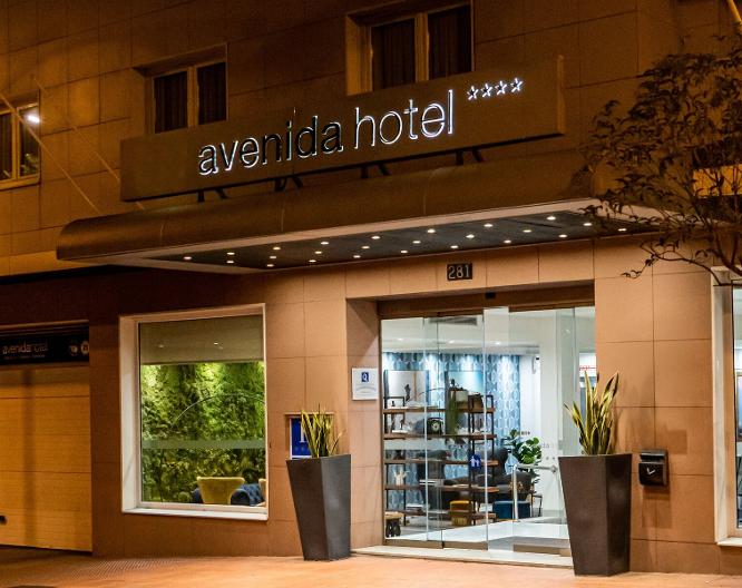 Avenida Hotel - Außenansicht