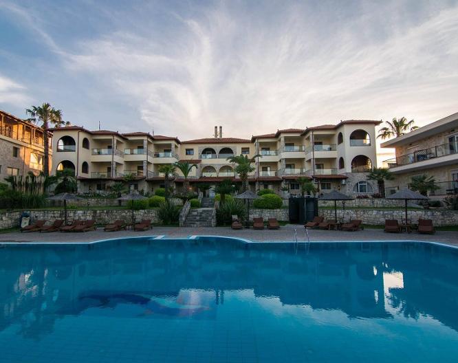 Blue Bay Hotel - Adults Only 16+ - Außenansicht