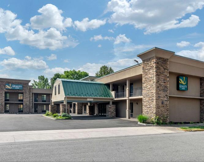 Quality Inn - Außenansicht