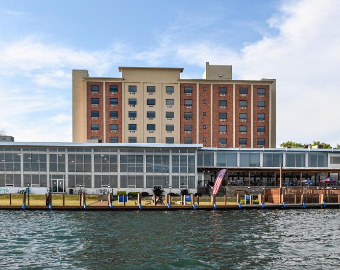 Crowne Plaza Niagara Falls NY - Riverside - Außenansicht