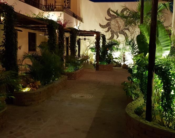 Posada De Las Flores - La Paz - Außenansicht