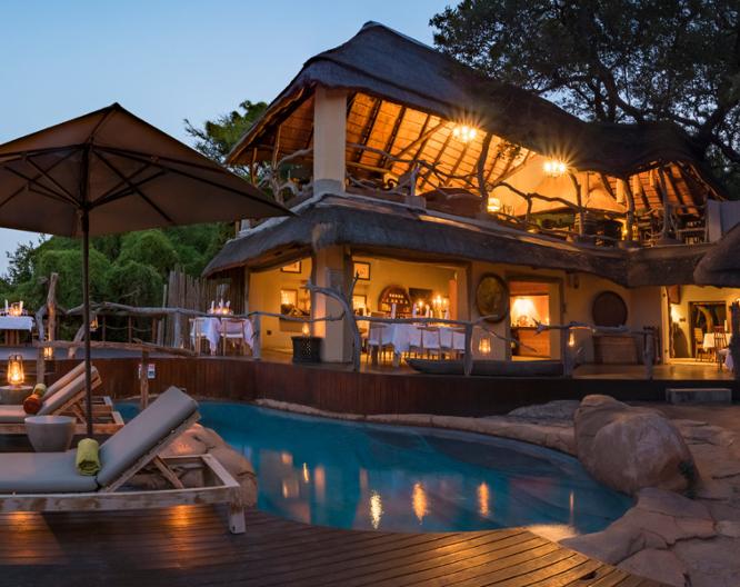 Jock Safari Lodge - Außenansicht
