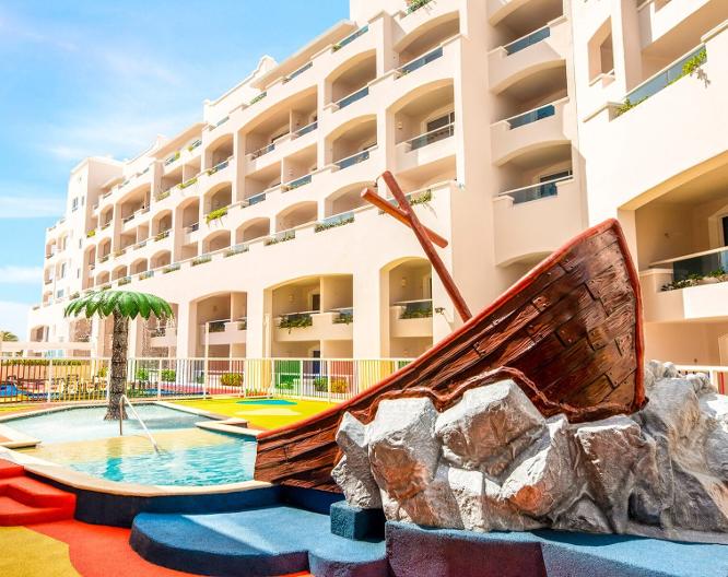Wyndham Alltra Cancun - Außenansicht