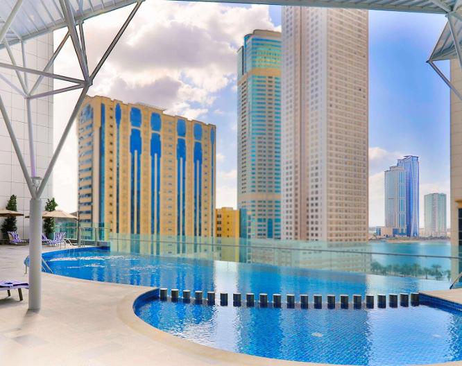 Pullman Sharjah Hotel - Außenansicht