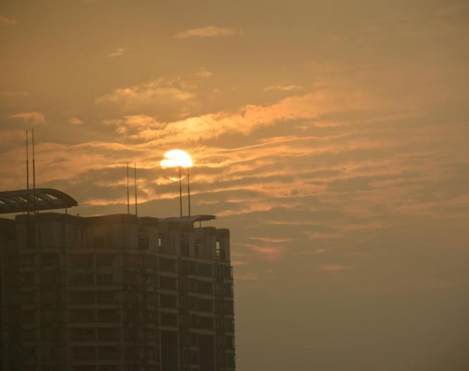 Guangdong Hotel - Außenansicht