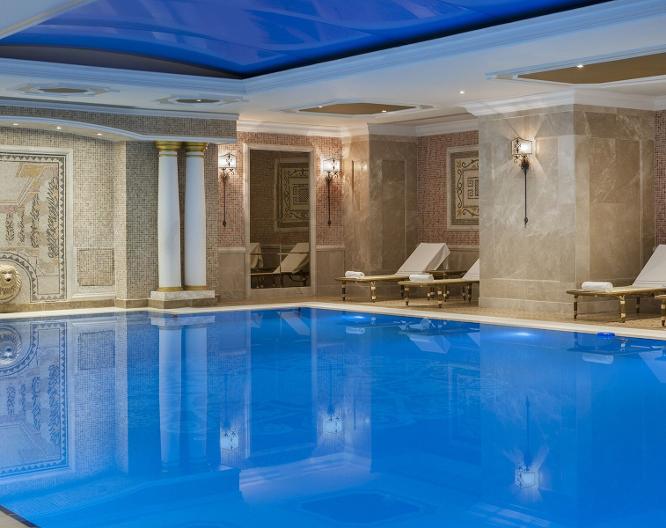 Hotel Elite World Istanbul - Pool