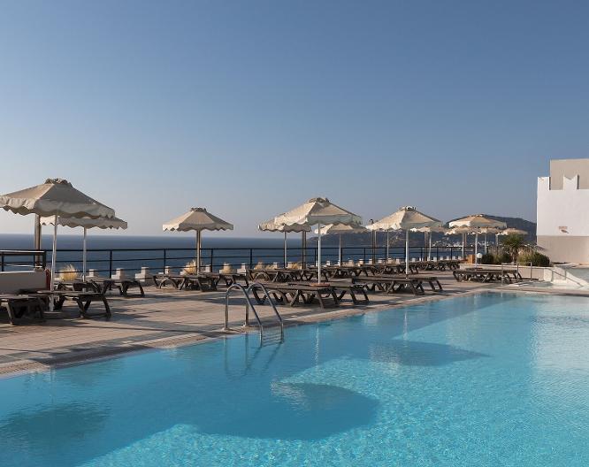 Calypso Palace - Pool