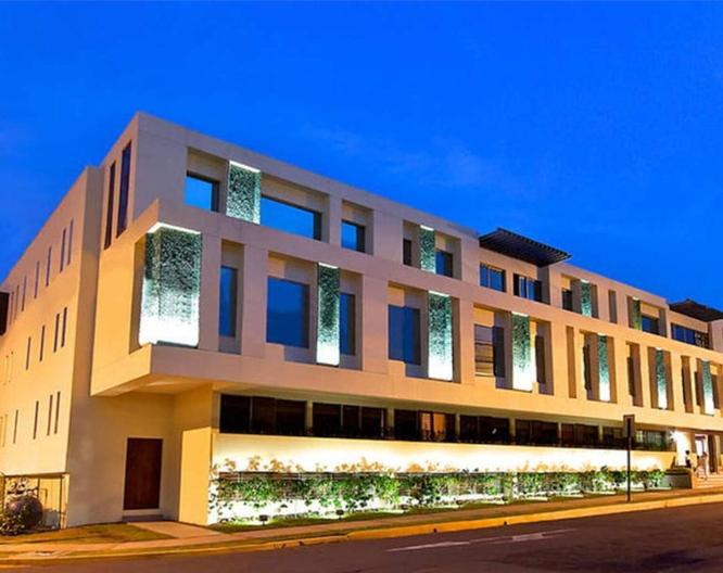 Auténtico Hotel - Außenansicht