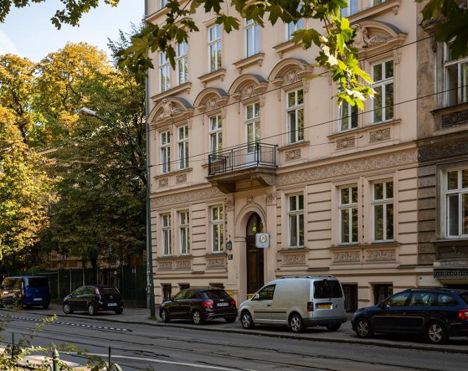 Hotel Maximum - Außenansicht