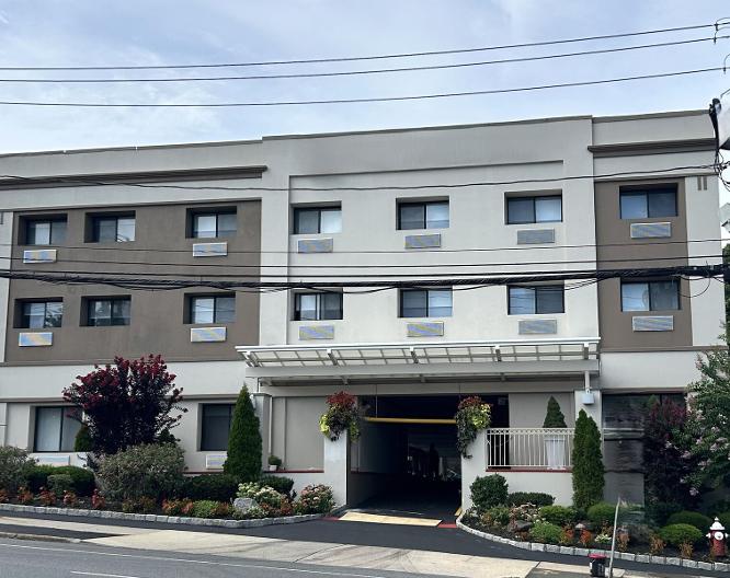 Best Western Roslyn-Long Island Hotel - Vue extérieure