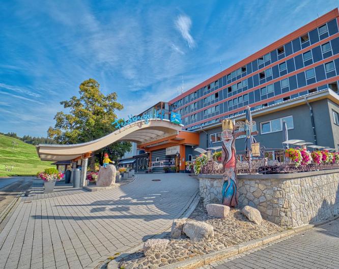 Familotel Sporthotel Feldberger Hof - Außenansicht