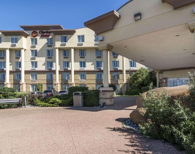 Clarion Hotel & Conference Centre Sherwood Park - Vue extérieure