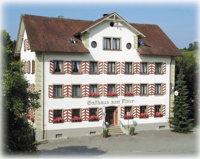 Landhotel Adler - Außenansicht