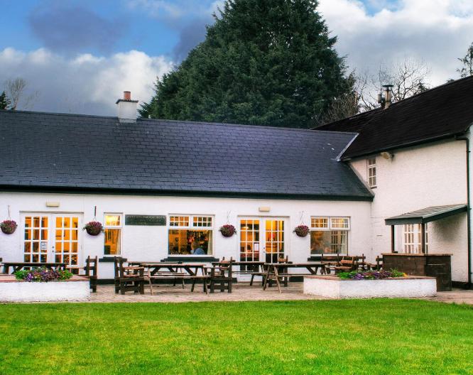 Brown Trout Inn Golf and Country Inn - Außenansicht