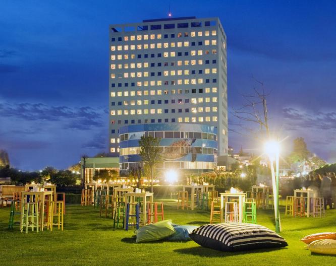 The Marmara - Außenansicht