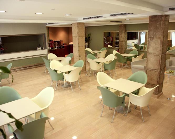 Hotel Cesaraugusta - Essen und Trinken