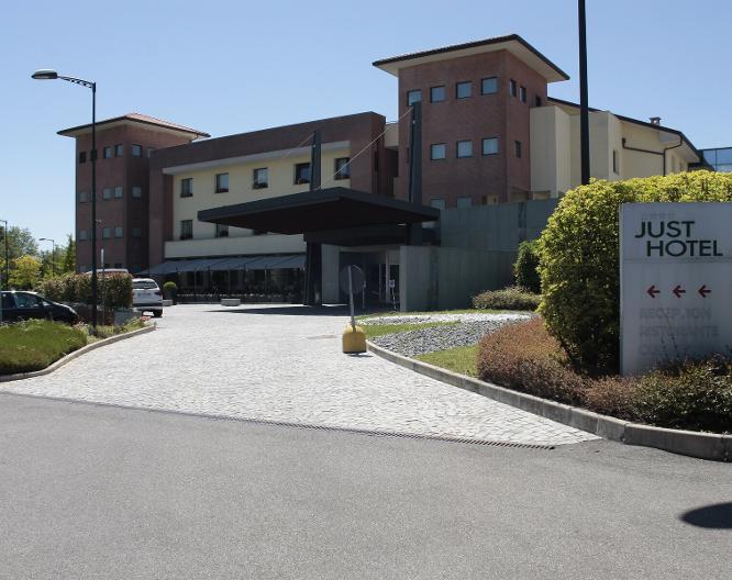 Just Lomazzo Fiera - Außenansicht