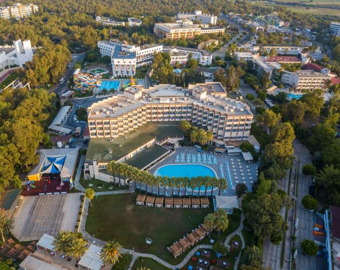 Amara Family Resort - Außenansicht