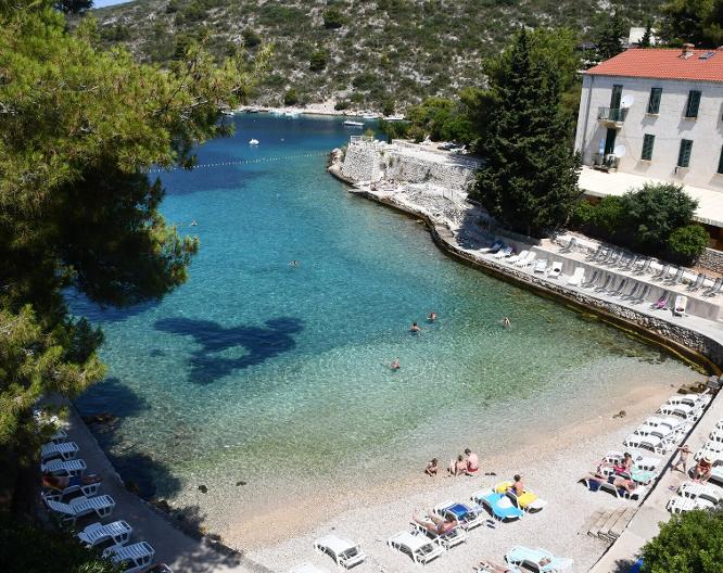 Hotel Sirena Hvar - Außenansicht